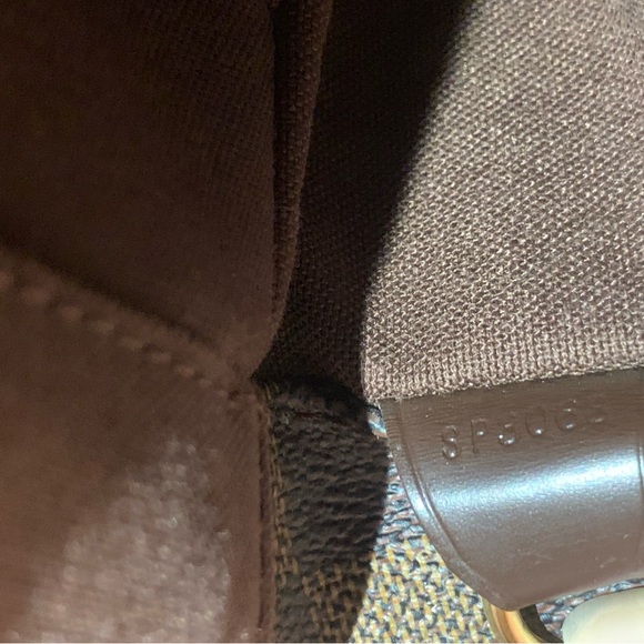 Auth LV (NEW) 🔥 - Picture 4 of 6